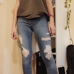 hollister ripped medium wash jeggings | size 3r